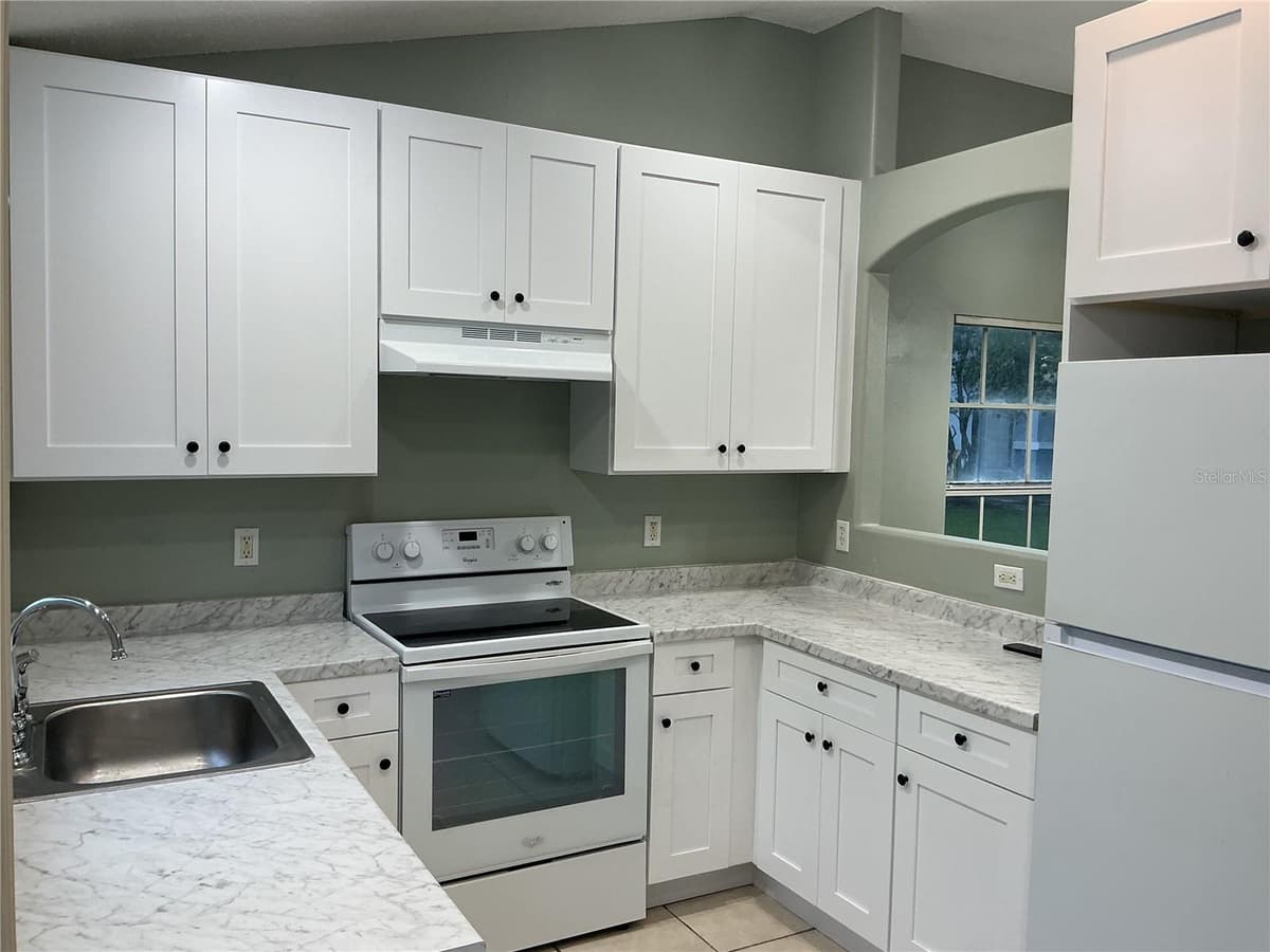 13923 CORRINE KEY PLACE — photo 10 of 20
