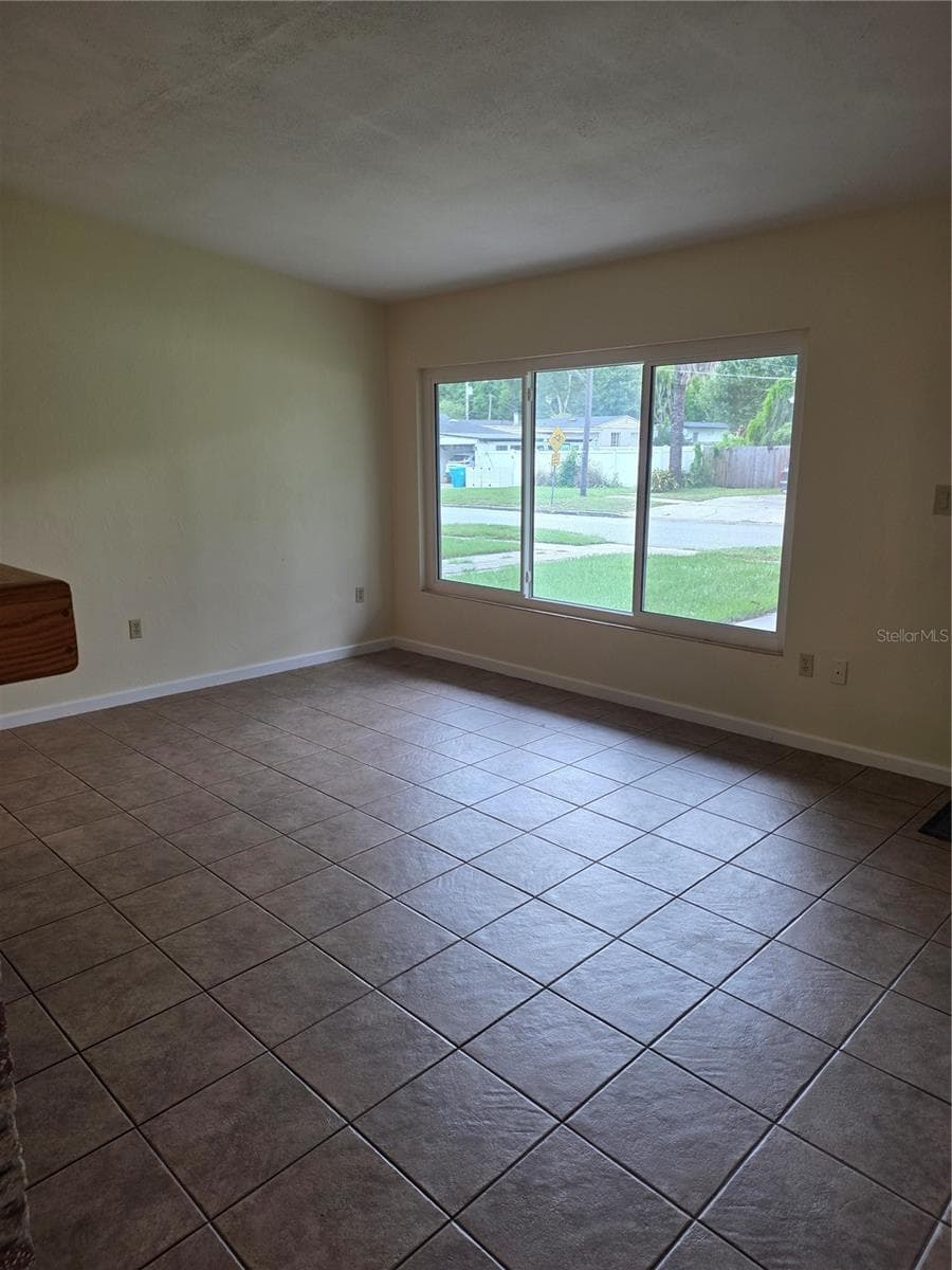 3111 FORMOSA AVENUE — photo 13 of 17