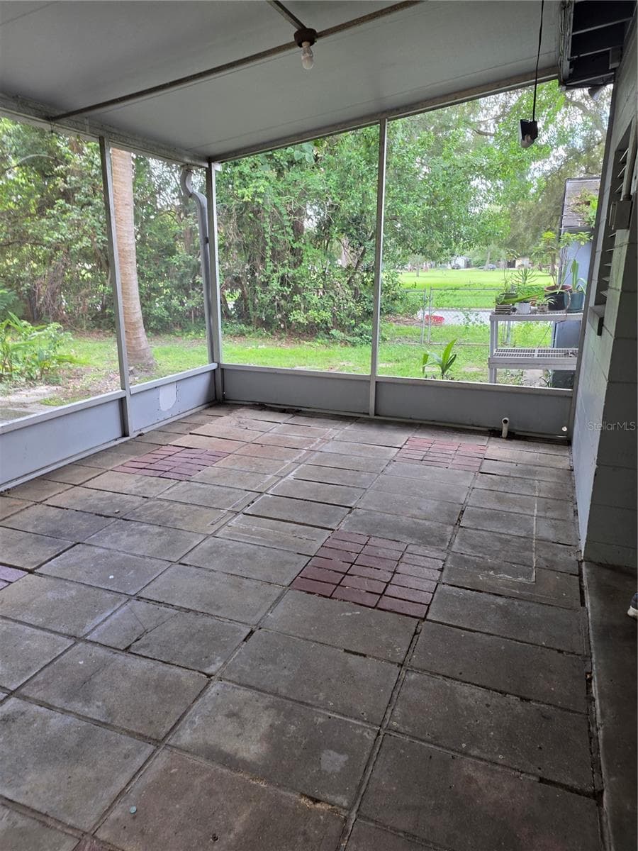 3111 FORMOSA AVENUE — photo 16 of 17