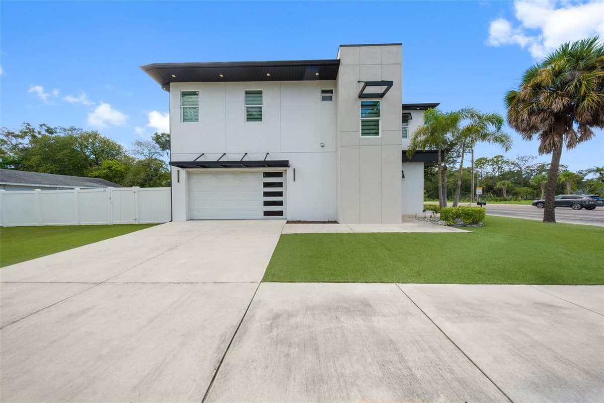 902 SLIGH AVENUE — photo 41 of 70