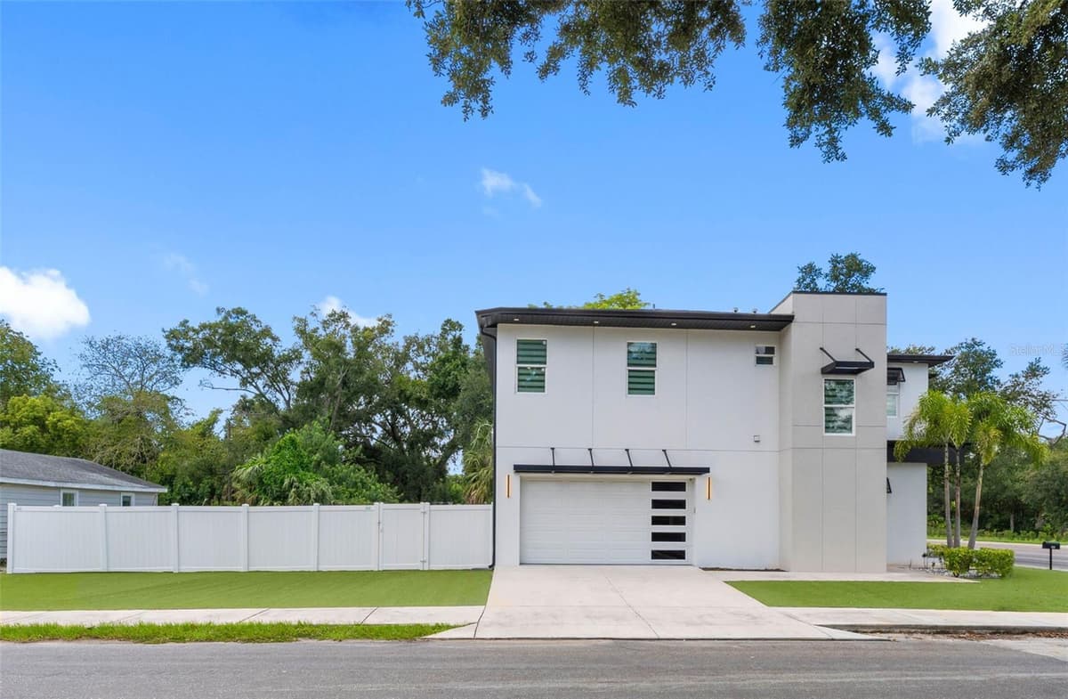 902 SLIGH AVENUE — photo 7 of 70