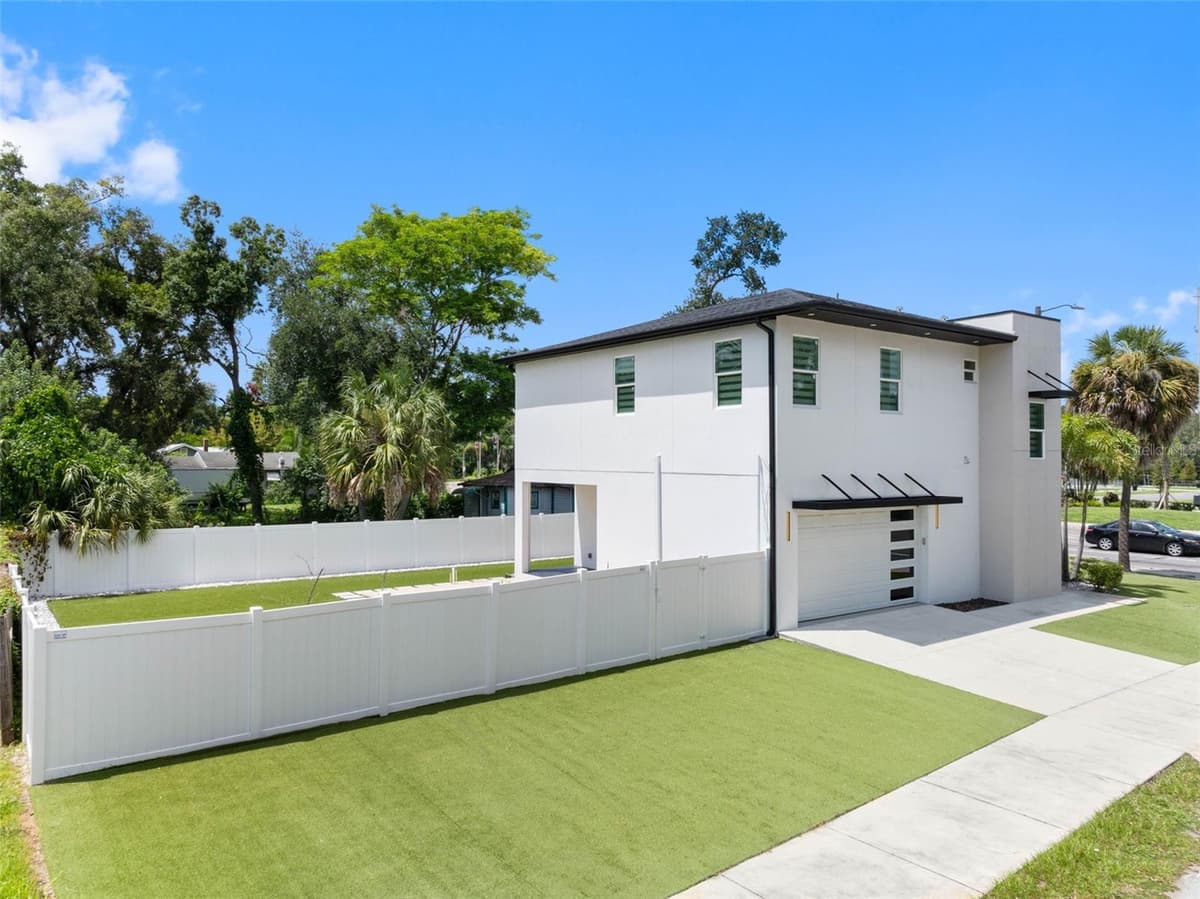 902 SLIGH AVENUE — photo 44 of 70