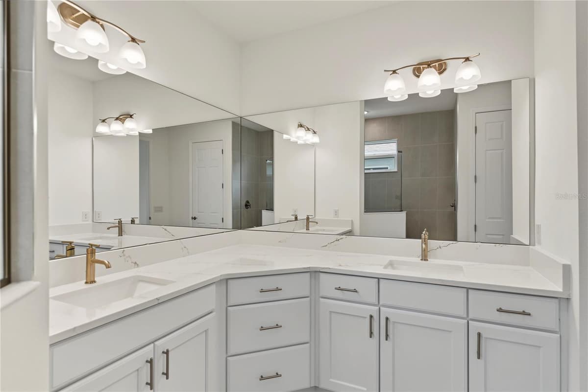 3951 KENNEBUNK LOOP — photo 40 of 54