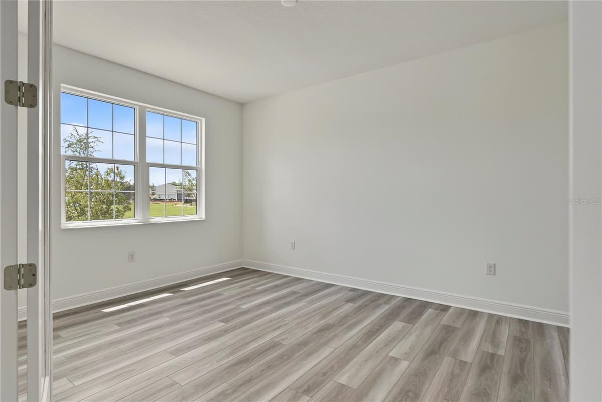 3951 KENNEBUNK LOOP — photo 9 of 54
