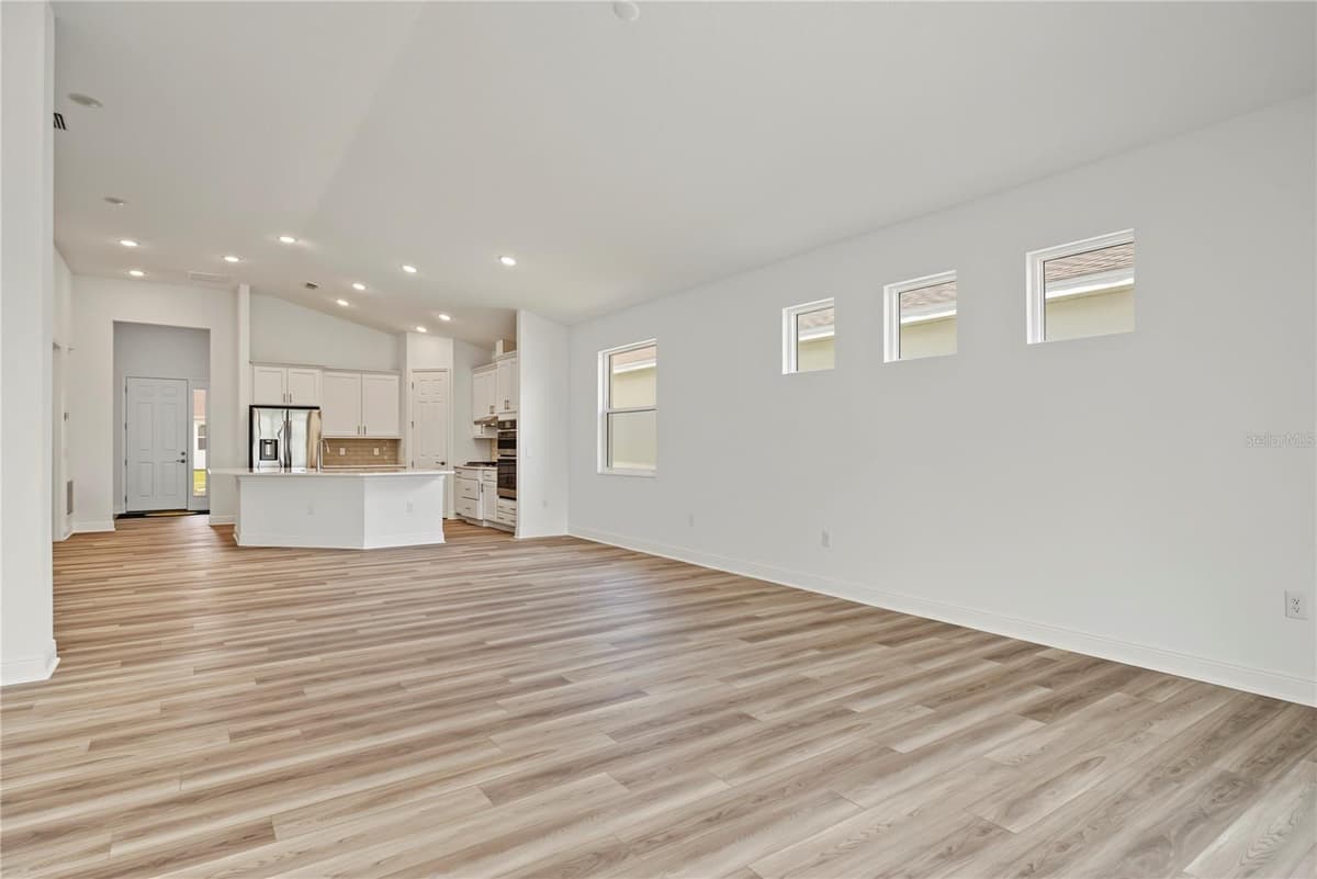 3951 KENNEBUNK LOOP — photo 19 of 54