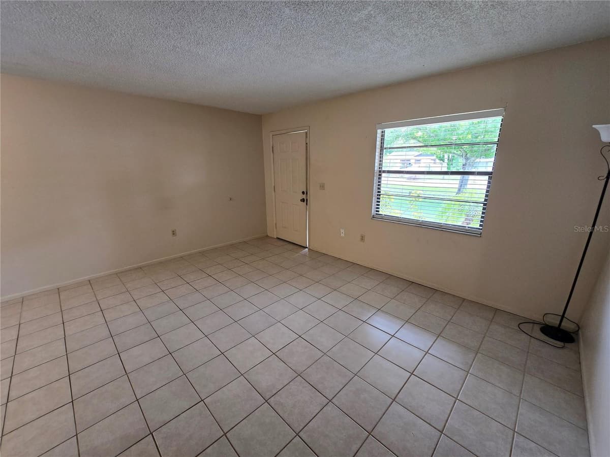 289 JERU BOULEVARD — photo 4 of 15