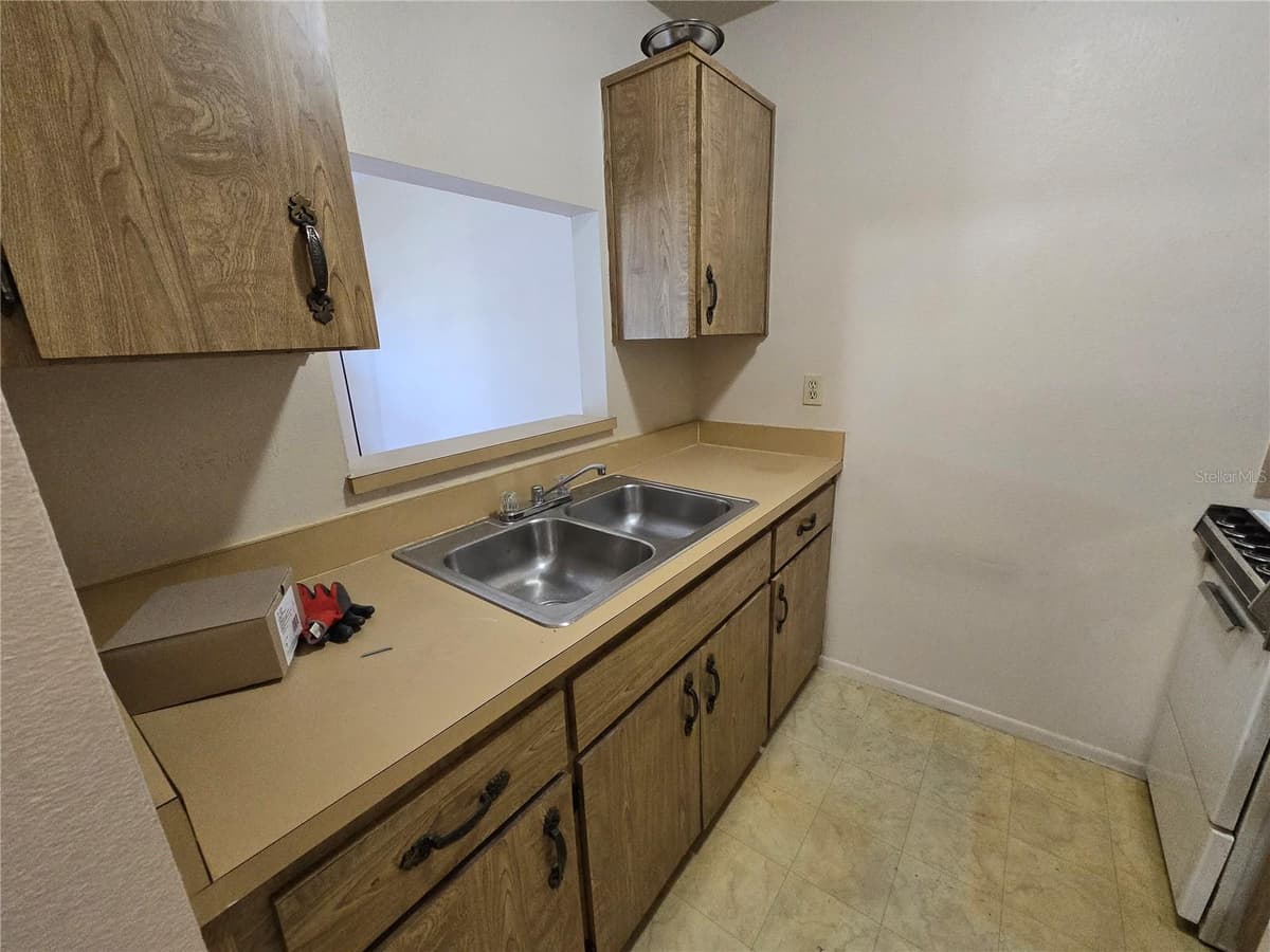 289 JERU BOULEVARD — photo 8 of 15