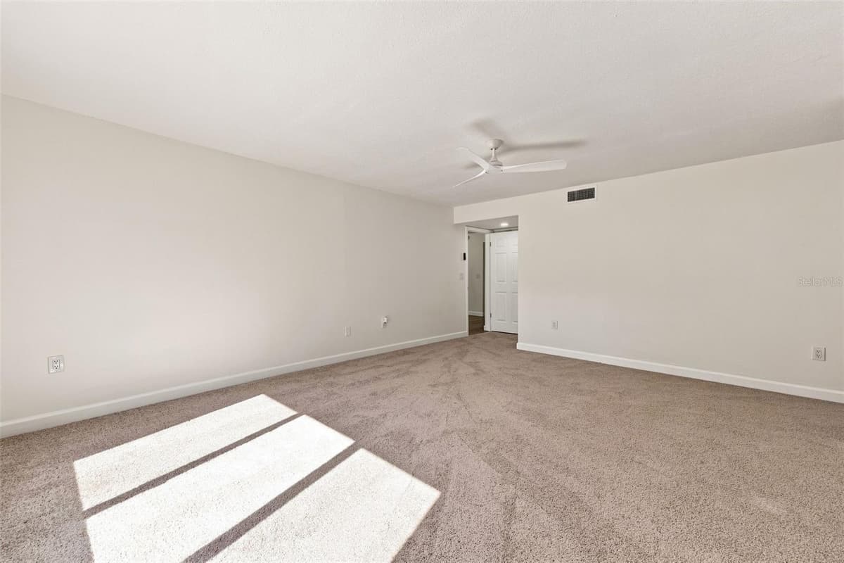 700 STARKEY ROAD — photo 13 of 25