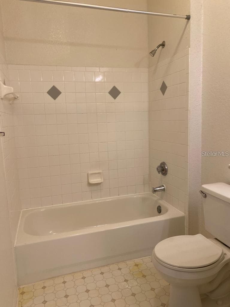 829 CAMARGO WAY — photo 11 of 25