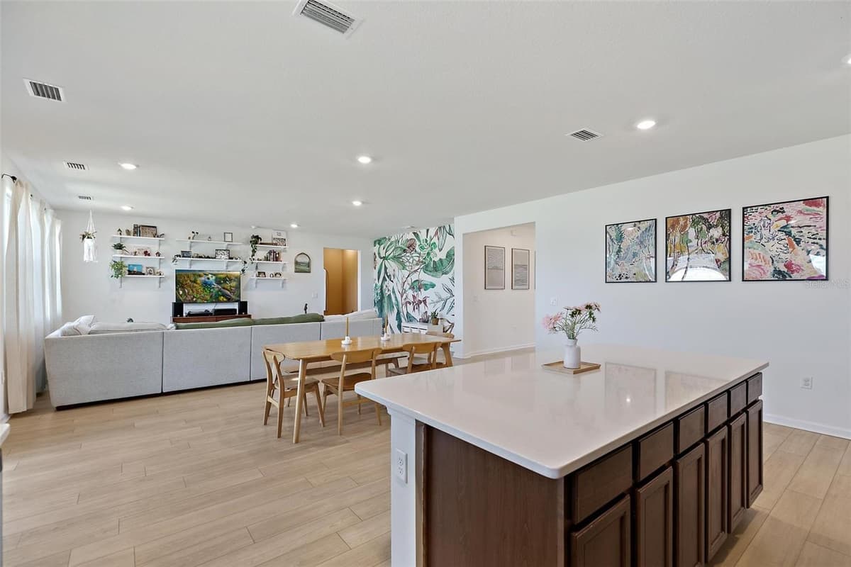 71 SANTOS LANE — photo 14 of 65