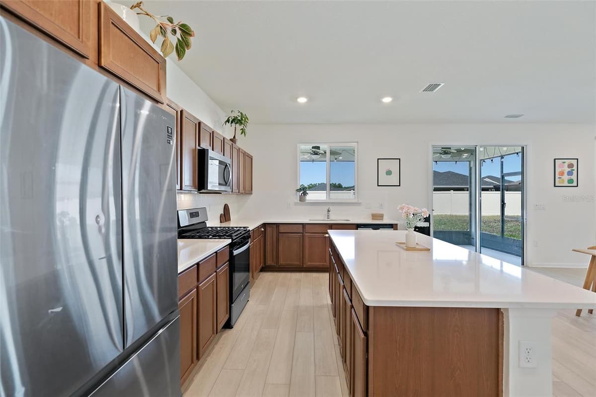71 SANTOS LANE — photo 11 of 65