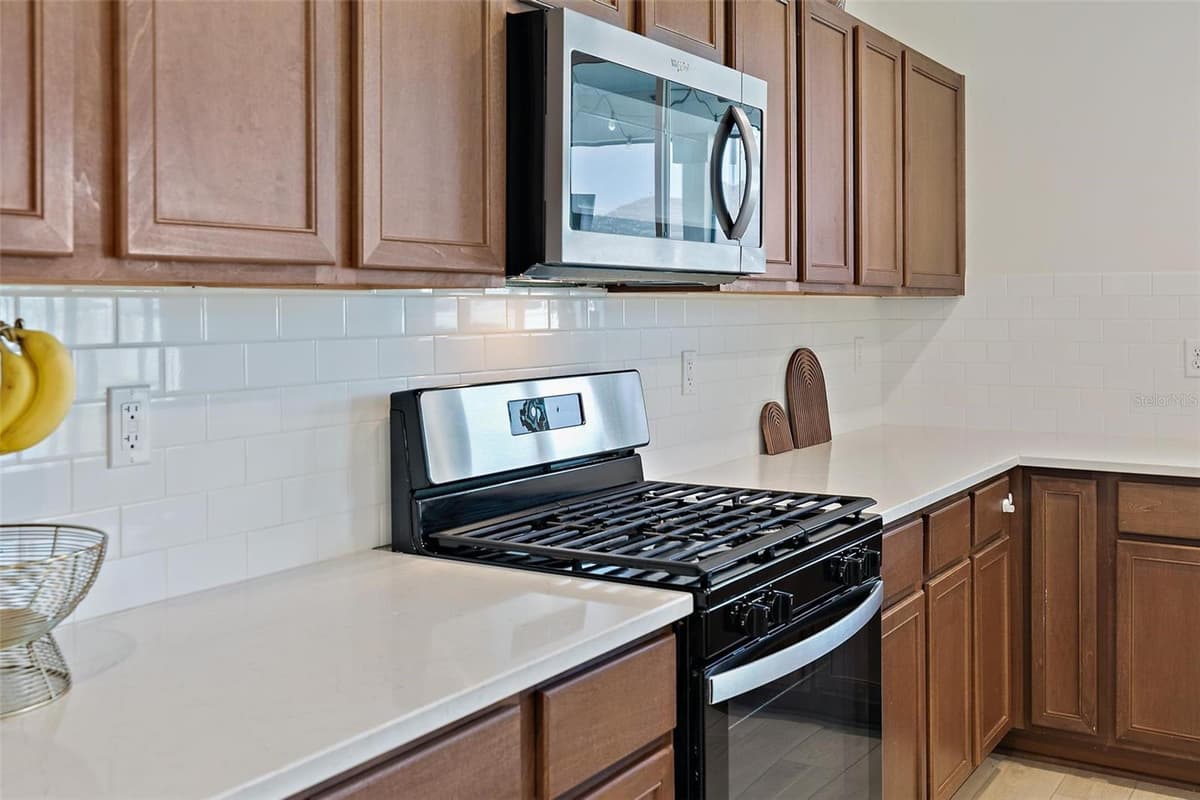 71 SANTOS LANE — photo 12 of 65