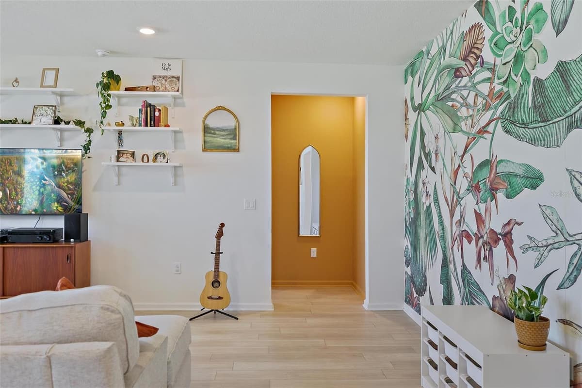 71 SANTOS LANE — photo 21 of 65