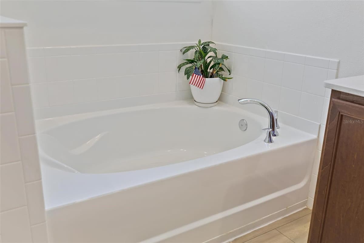 71 SANTOS LANE — photo 30 of 65