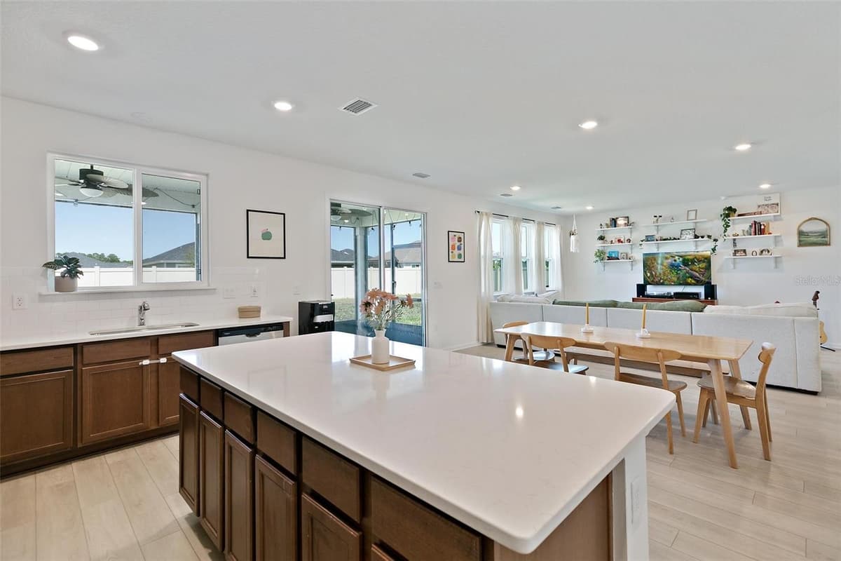 71 SANTOS LANE — photo 15 of 65