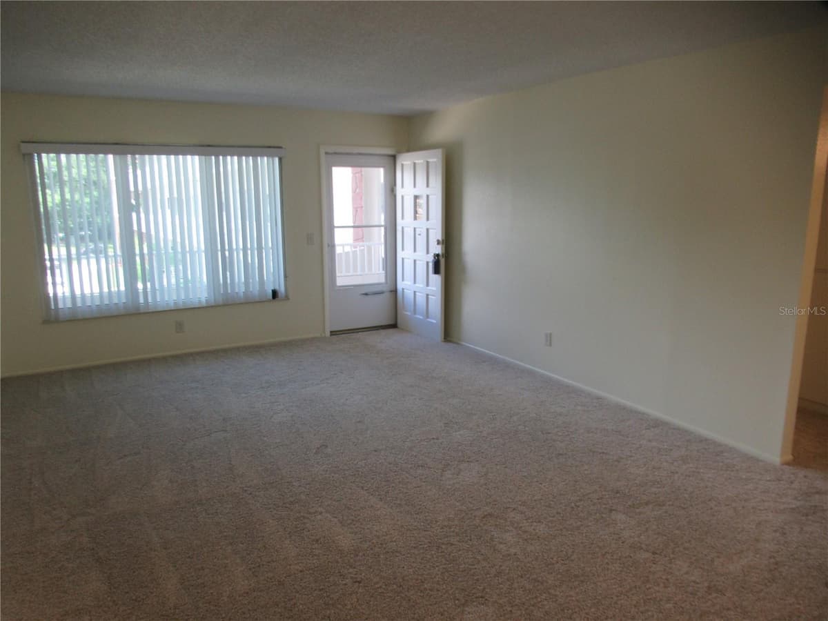 2363 ISRAELI DRIVE — photo 7 of 23