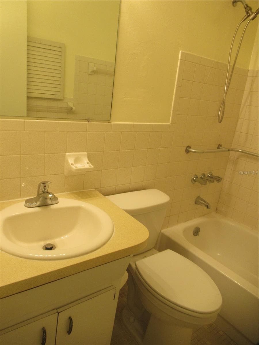2363 ISRAELI DRIVE — photo 21 of 23
