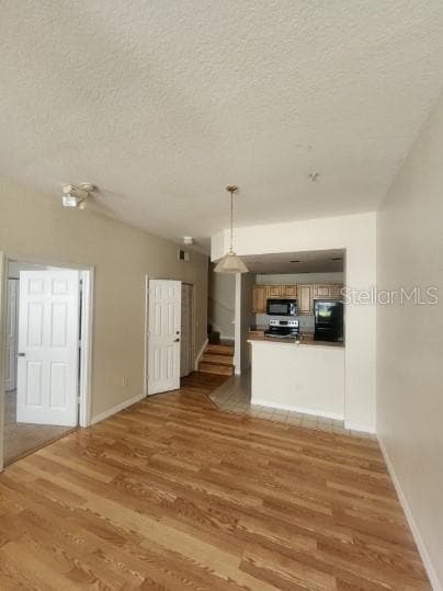 4002 VENETIAN BAY DRIVE — photo 5 of 19