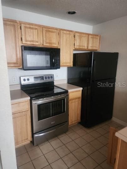 4002 VENETIAN BAY DRIVE — photo 8 of 19
