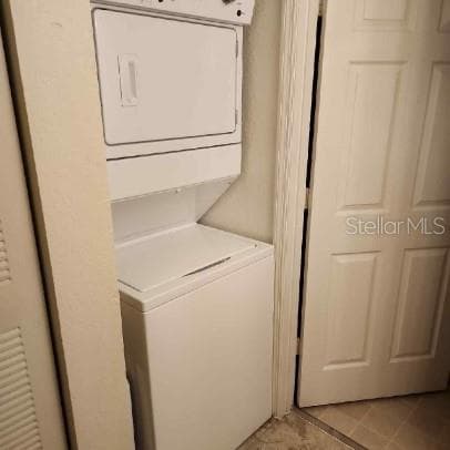 4002 VENETIAN BAY DRIVE — photo 13 of 19