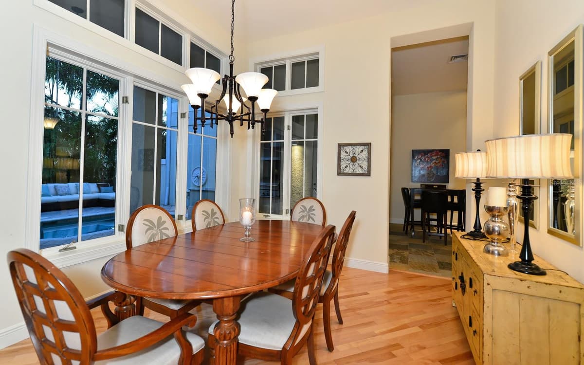 1080 SEAGROVE LANE — photo 14 of 61