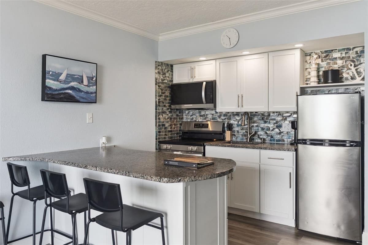219 ATLANTIC AVENUE — photo 9 of 27