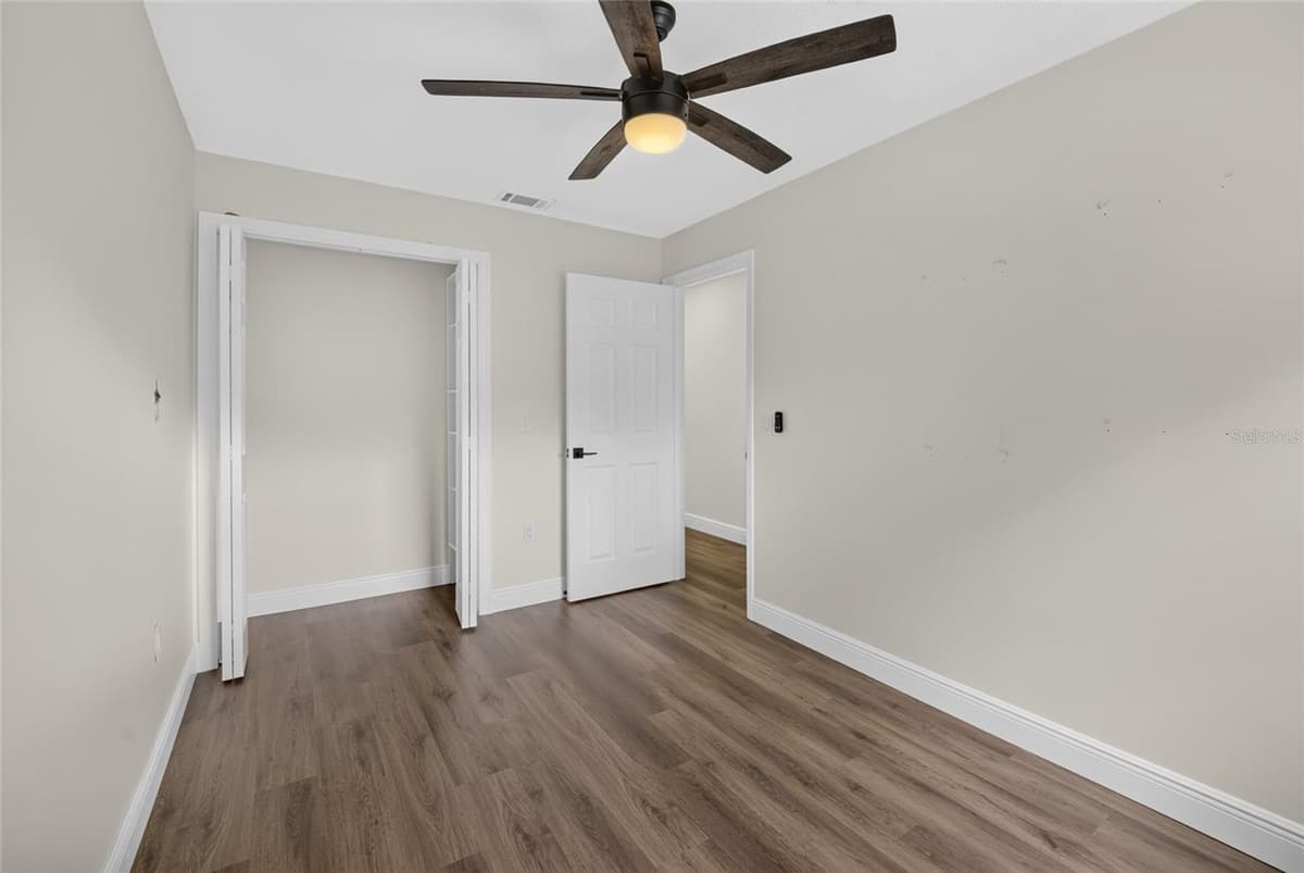 729 26TH STREET — photo 13 of 21