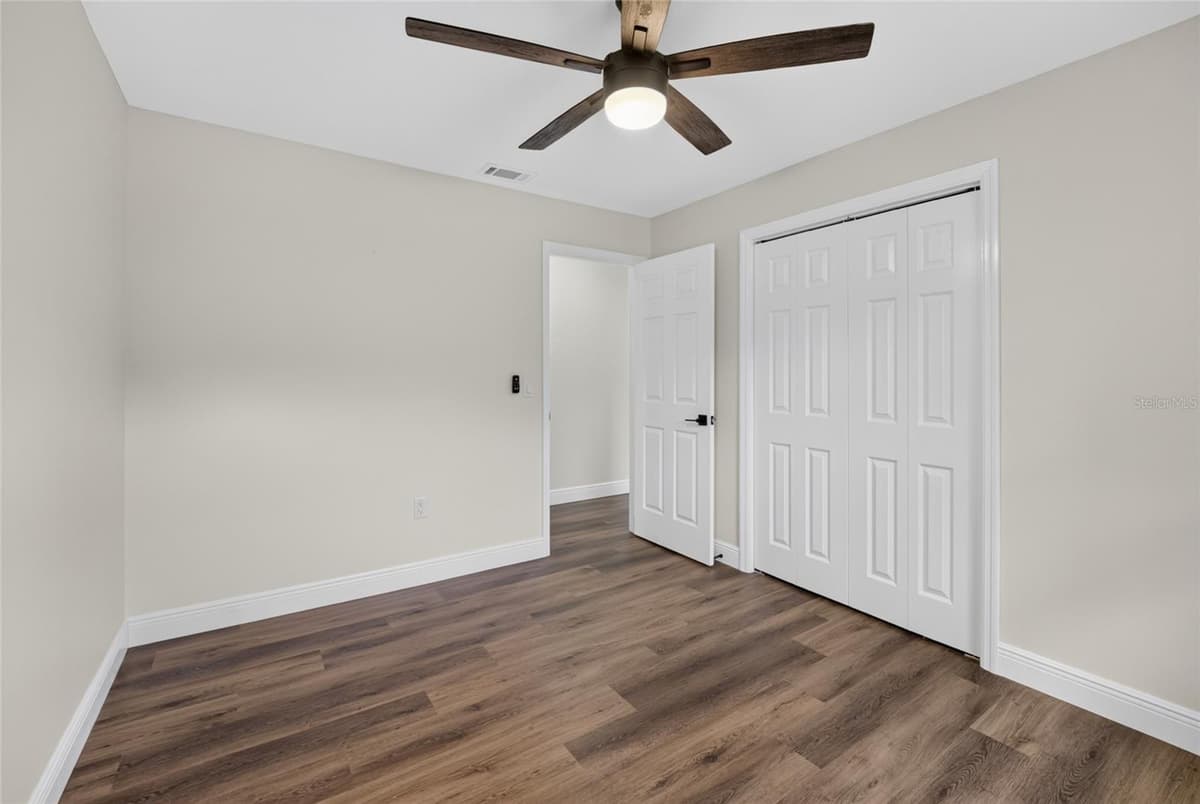 729 26TH STREET — photo 15 of 21