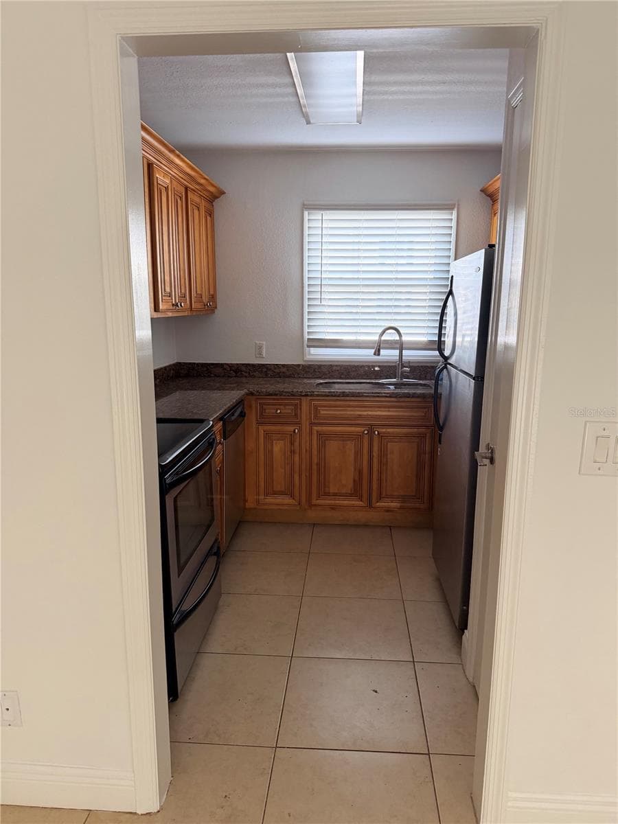 13816 ORANGE SUNSET DRIVE — photo 15 of 22
