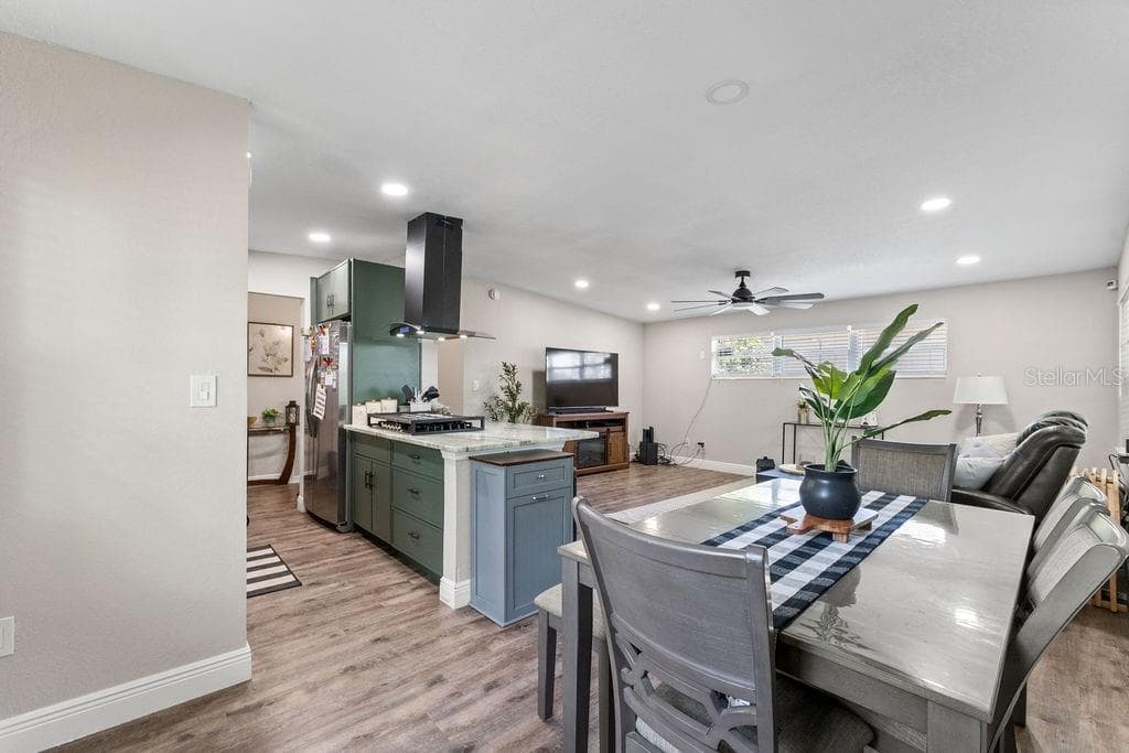 9009 1ST STREET — photo 15 of 39