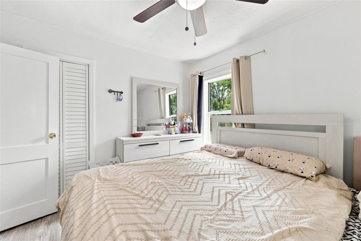 807 ORCHID AVENUE — photo 14 of 27