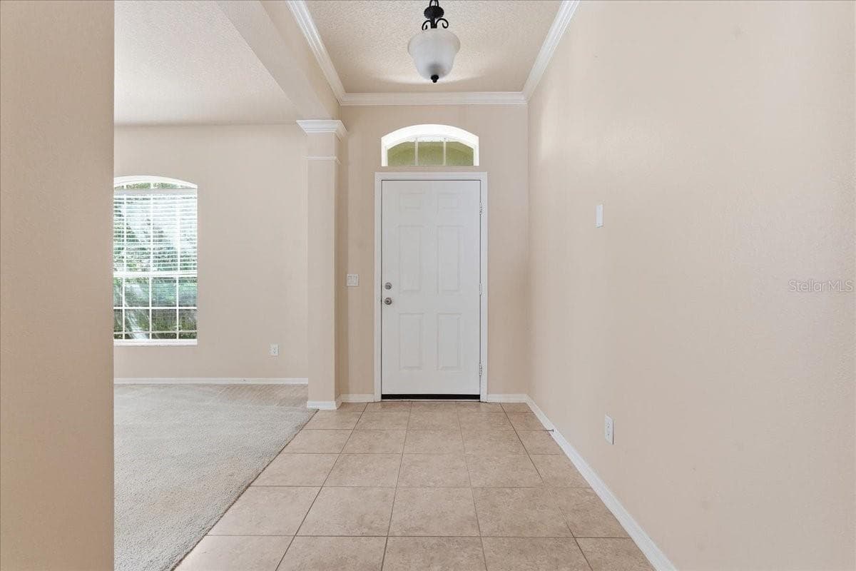 1268 SALISBURY DR — photo 15 of 55