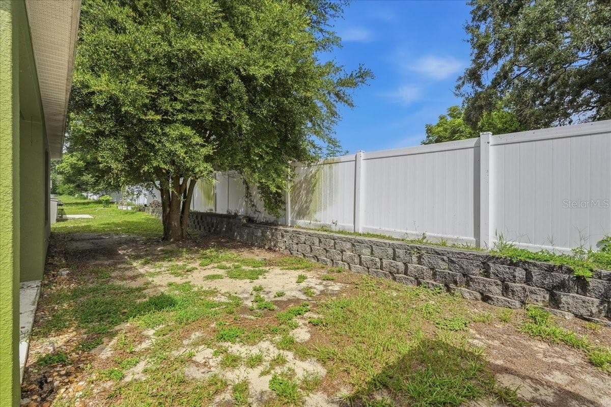 1268 SALISBURY DR — photo 37 of 55
