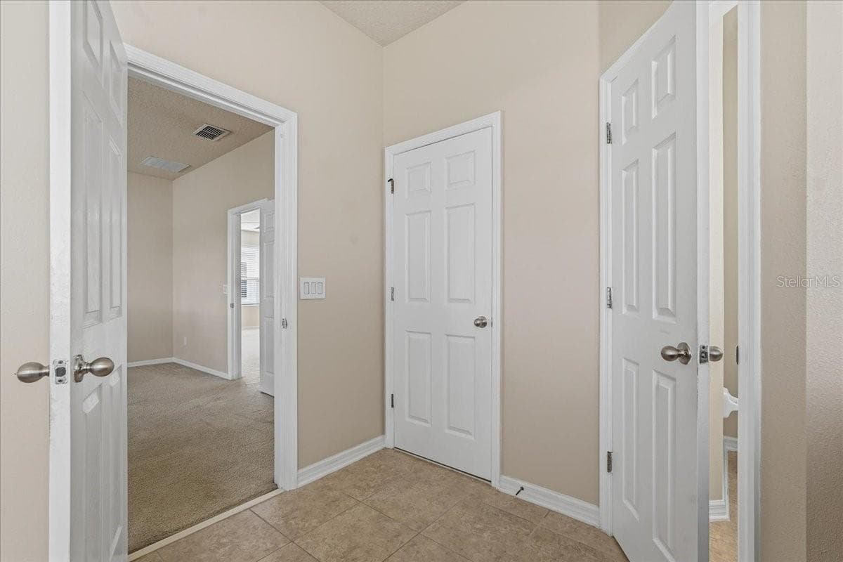 1268 SALISBURY DR — photo 23 of 55