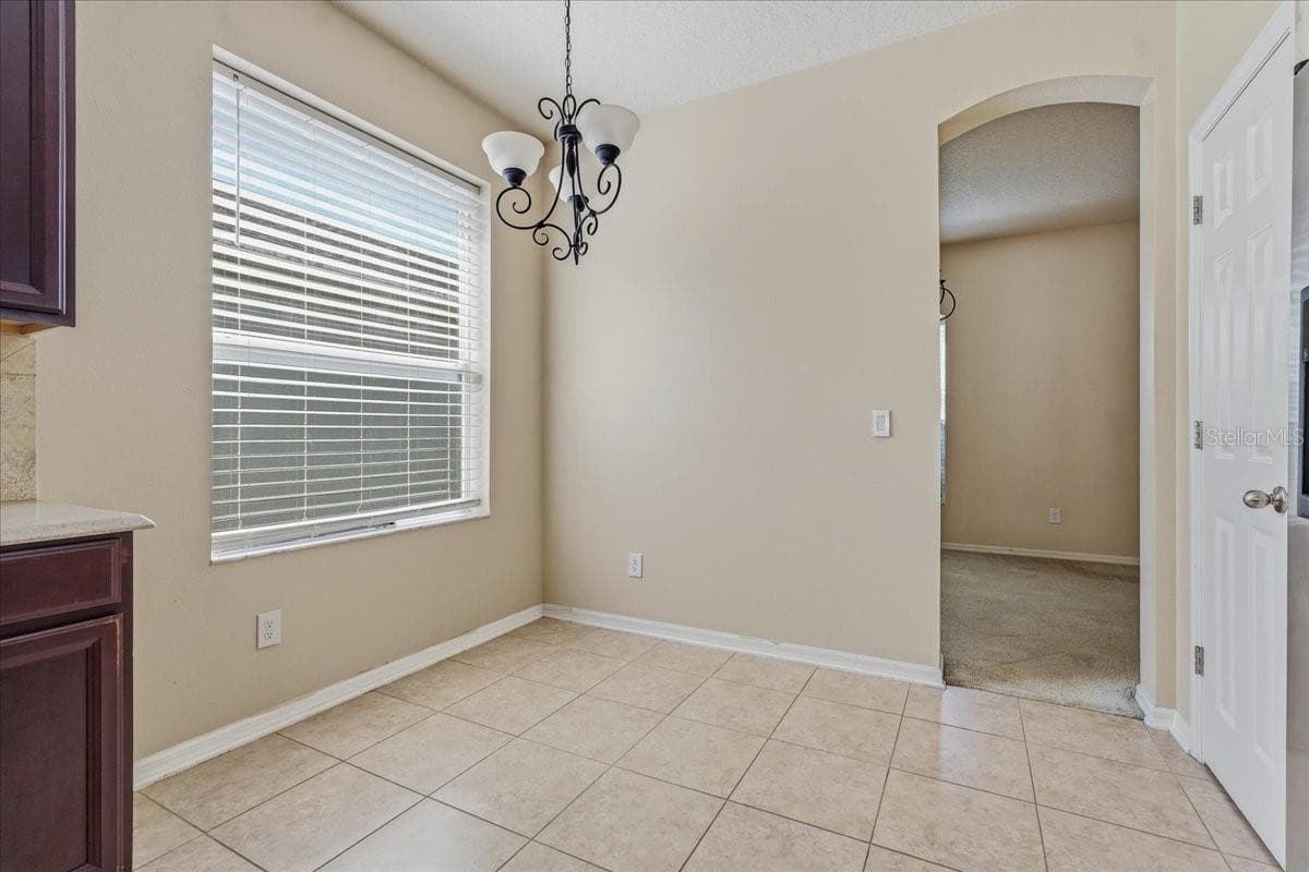 1268 SALISBURY DR — photo 11 of 55