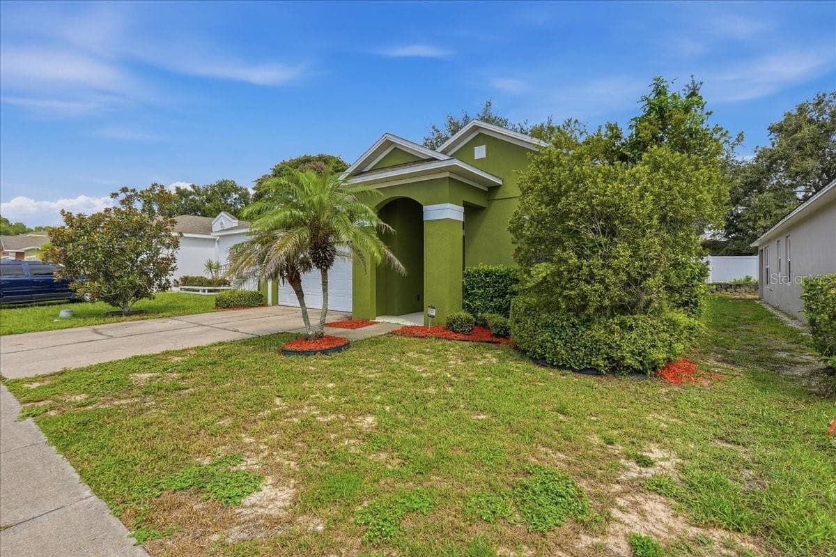 1268 SALISBURY DR — photo 41 of 55