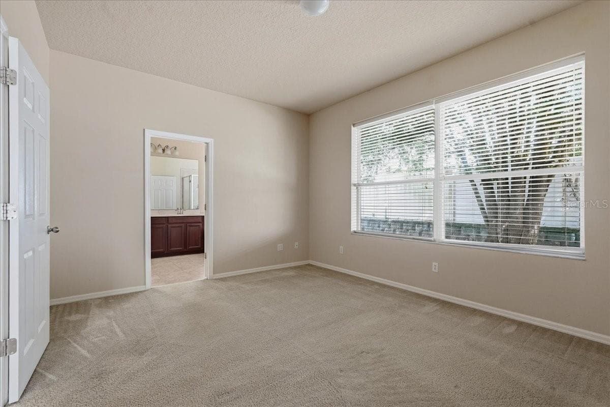 1268 SALISBURY DR — photo 19 of 55