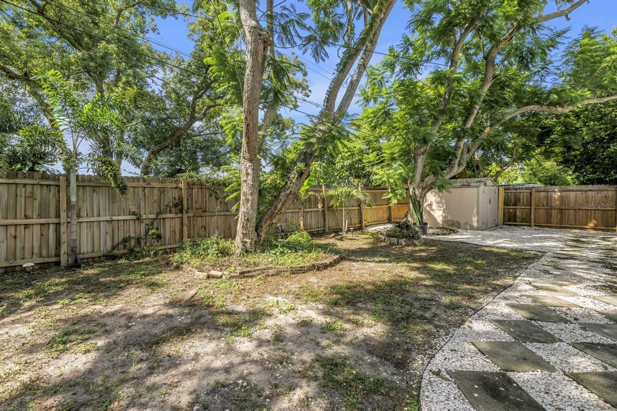 10354 110TH AVENUE — photo 33 of 39