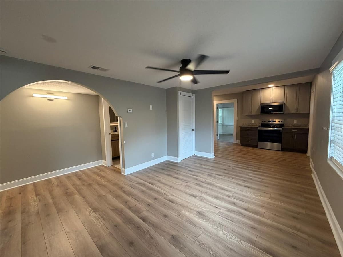 101 LEMON STREET — photo 8 of 14