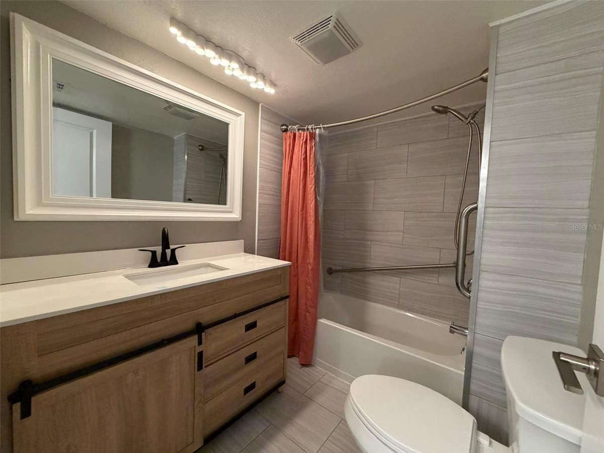 101 LEMON STREET — photo 10 of 14