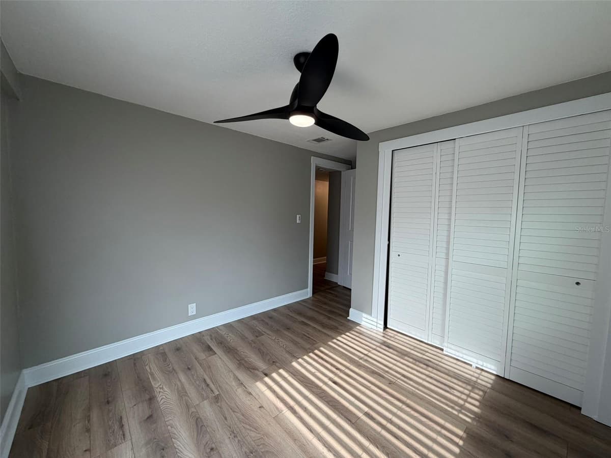 101 LEMON STREET — photo 11 of 14