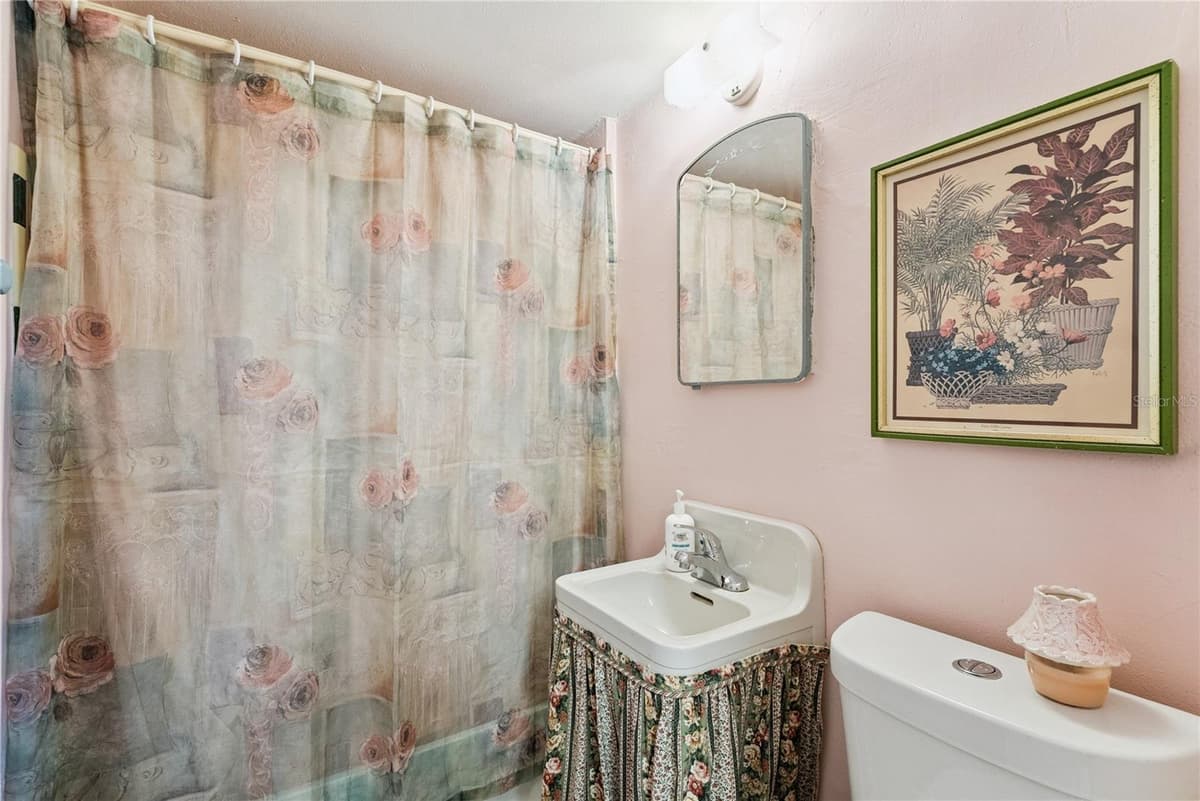 112 PASADENA PLACE — photo 39 of 51
