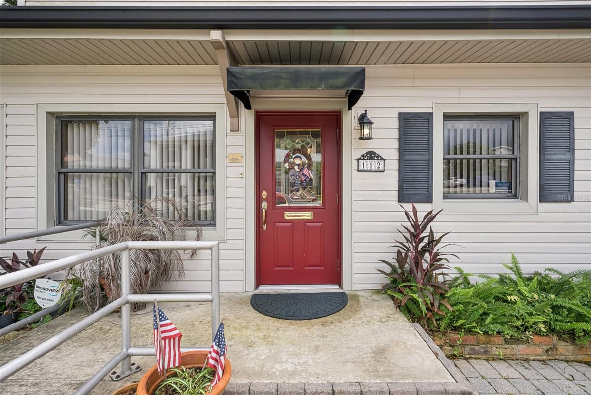 112 PASADENA PLACE — photo 4 of 51