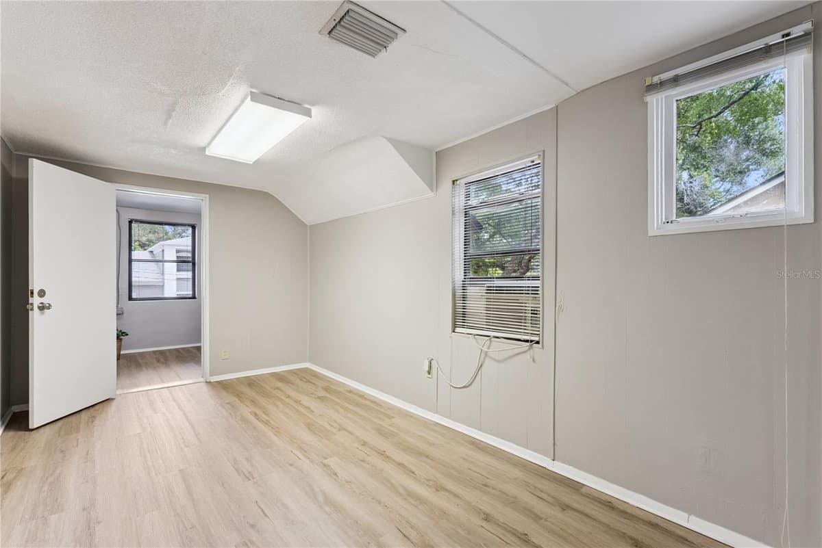 112 PASADENA PLACE — photo 28 of 51