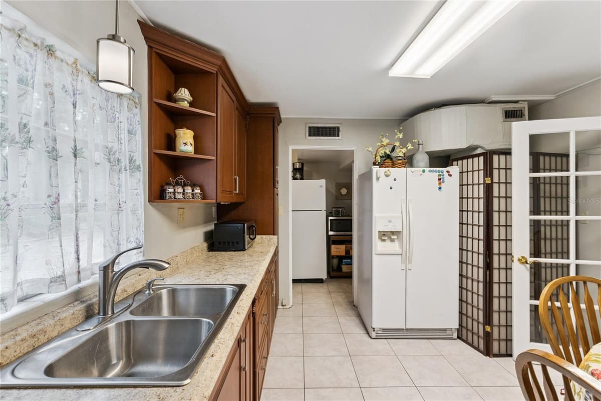 112 PASADENA PLACE — photo 17 of 51