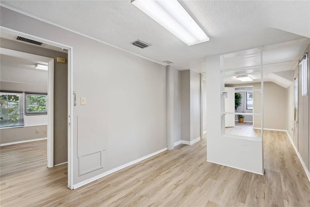 112 PASADENA PLACE — photo 18 of 51