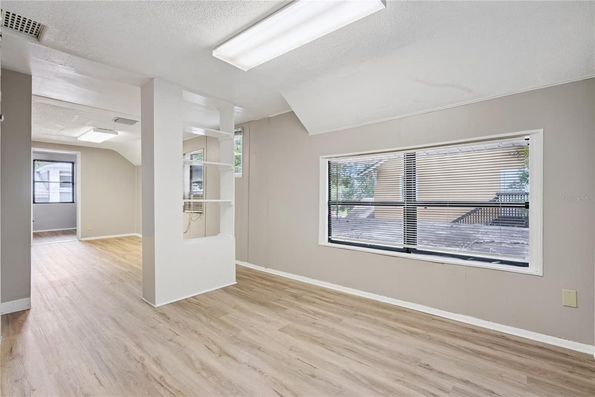 112 PASADENA PLACE — photo 20 of 51