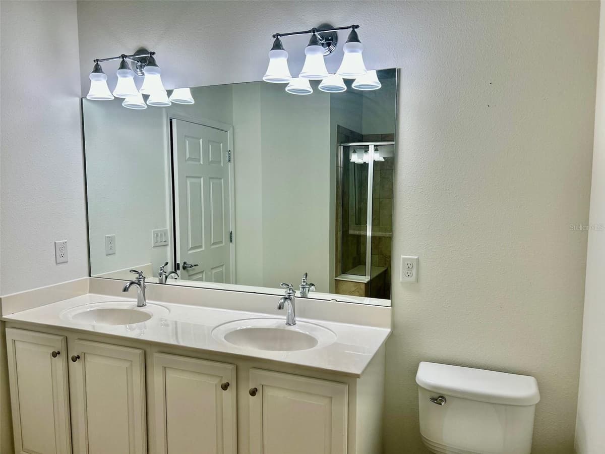 5532 SUNSET FALLS DRIVE — photo 8 of 37