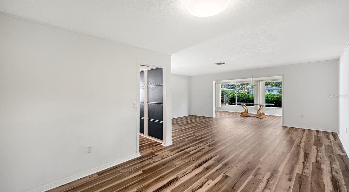 6906 CURTISS AVENUE — photo 14 of 58