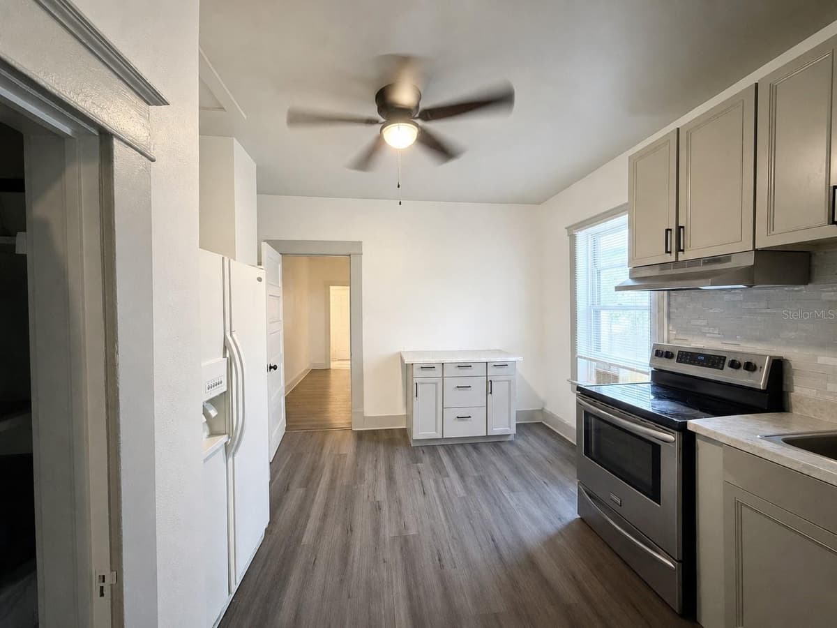 625 AVENUE B — photo 19 of 19